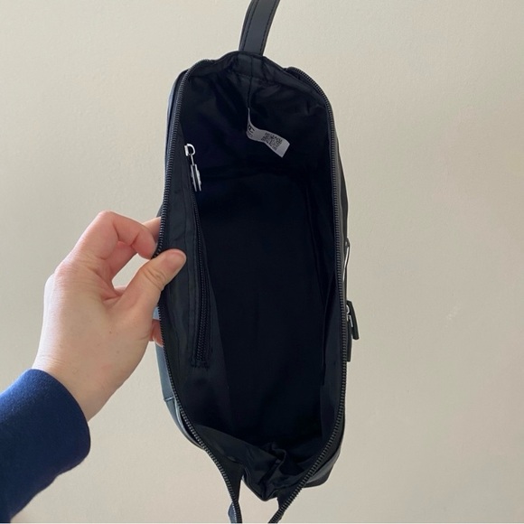 Brand New Chanel Black Nylon Large Makeup Bag/Pouch/Clutch with Wrist Strap - Picture 12 of 15